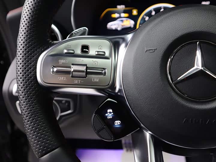 Фото 13 - Mercedes-Benz C-Class AMG