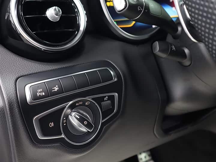 Фото 22 - Mercedes-Benz C-Class AMG