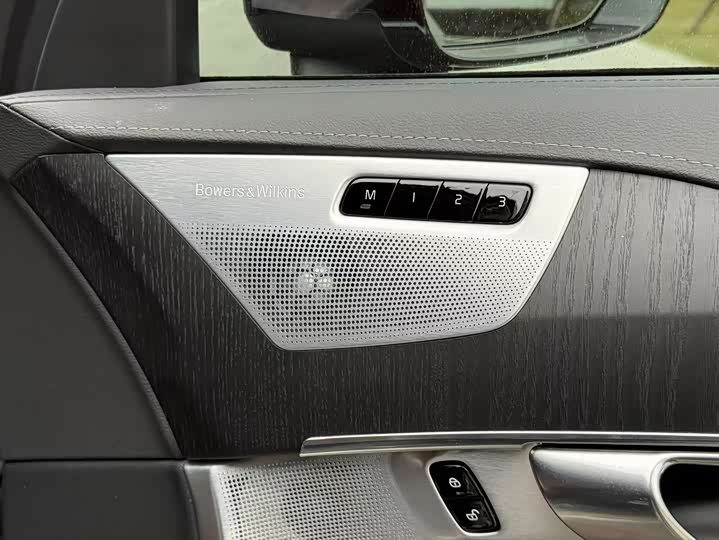 Фото 6 - Volvo XC90 Hybrid