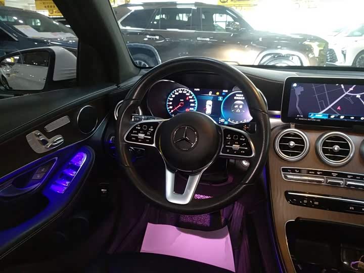 Фото 11 - Mercedes-Benz GLC-Class