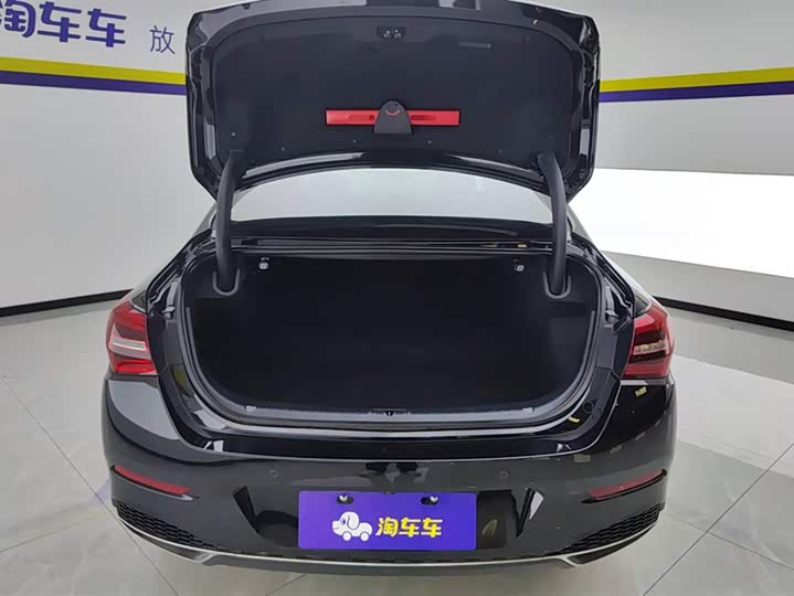 Фото 4 - Hongqi H5