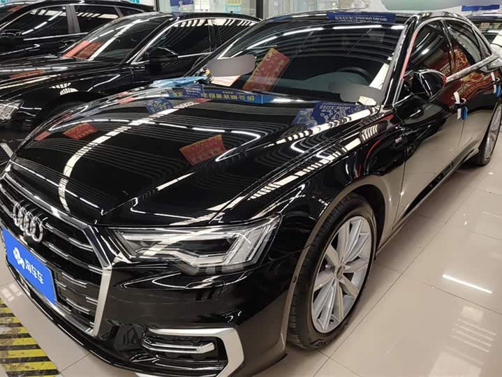 Фото 1 - Audi A6L