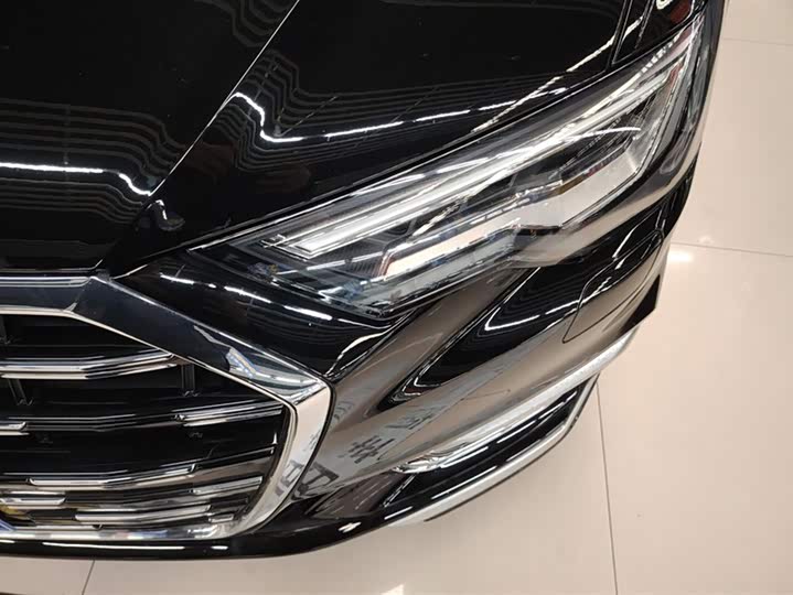 Фото 5 - Audi A6L