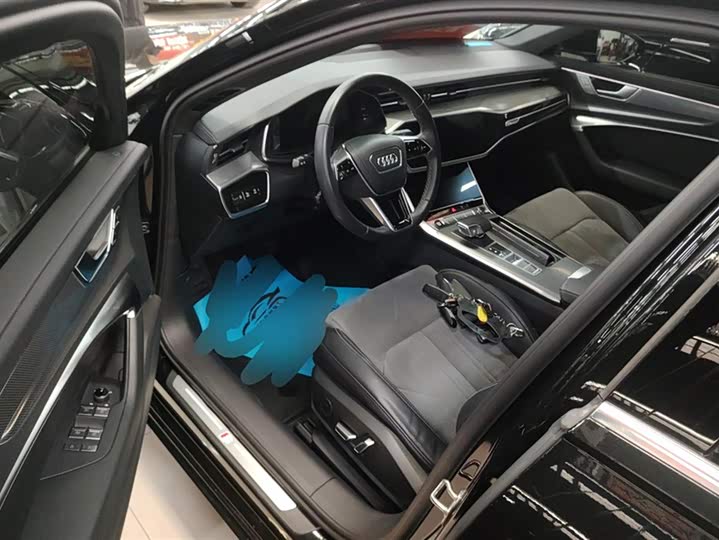 Фото 9 - Audi A6L