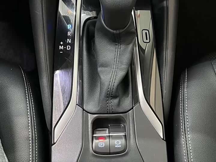 Фото 11 - Toyota Corolla