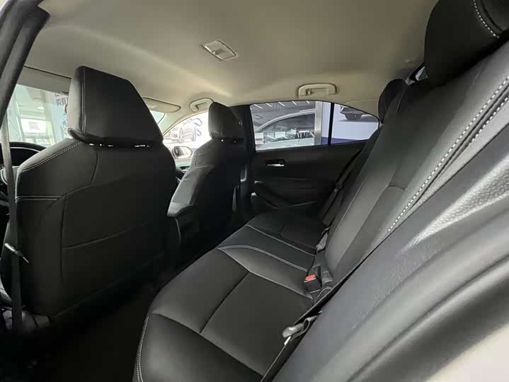 Фото 7 - Toyota Corolla