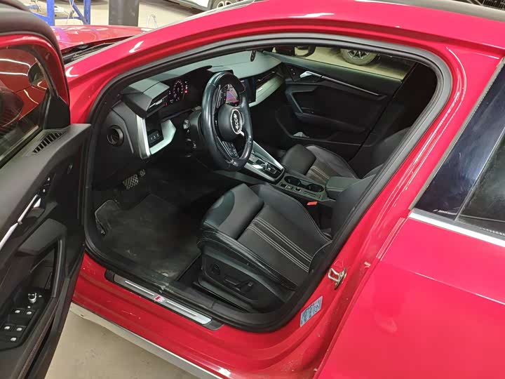 Фото 5 - Audi A3