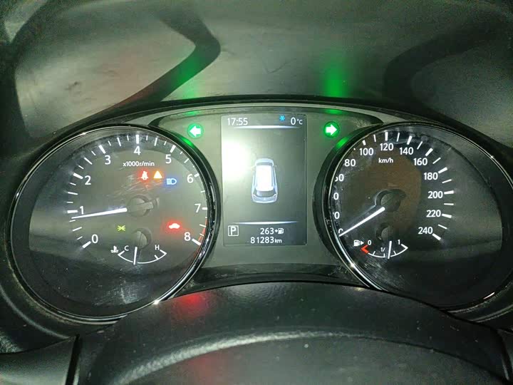 Фото 12 - Nissan X-Trail