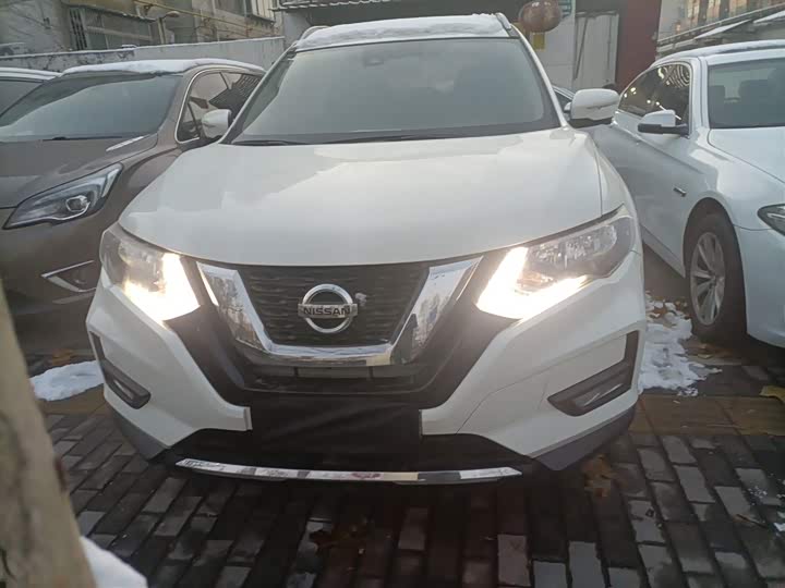 Фото 3 - Nissan X-Trail