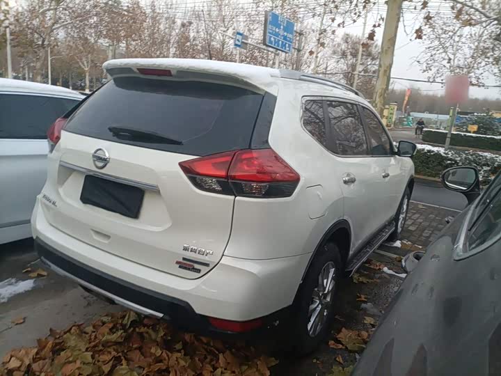 Фото 7 - Nissan X-Trail