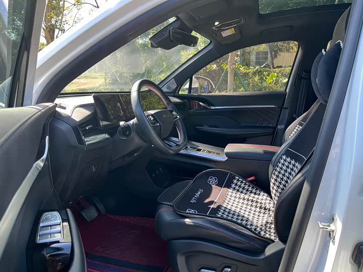 Фото 6 - Roewe RX5 Max