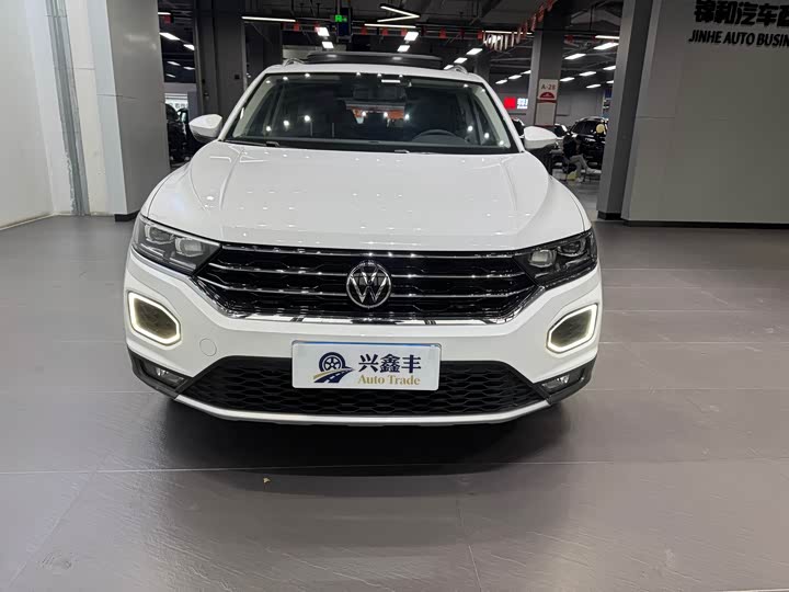 Фото 2 - Volkswagen T-Roc