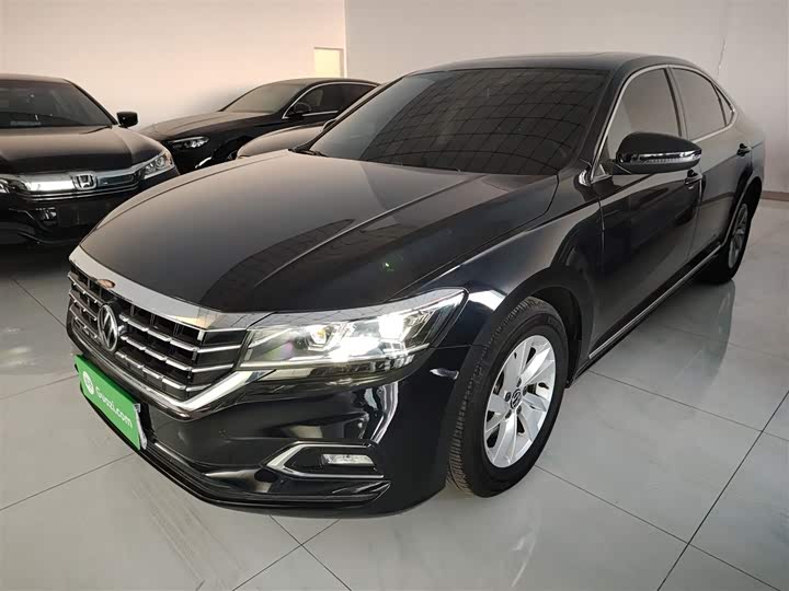 Фото 1 - Volkswagen Passat