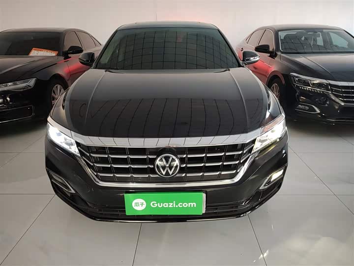 Фото 3 - Volkswagen Passat