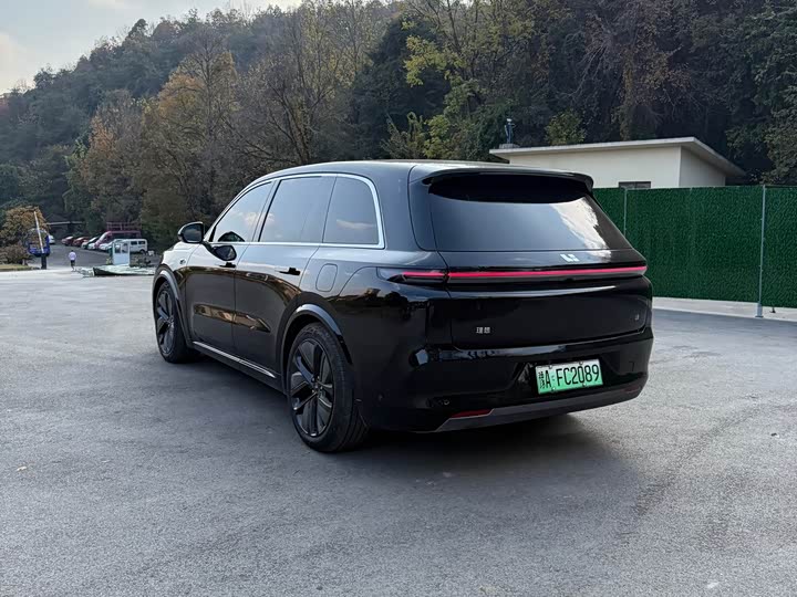 Фото 9 - LiXiang L8