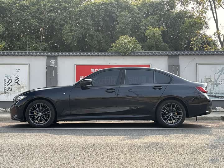 Фото 10 - BMW 3 Series