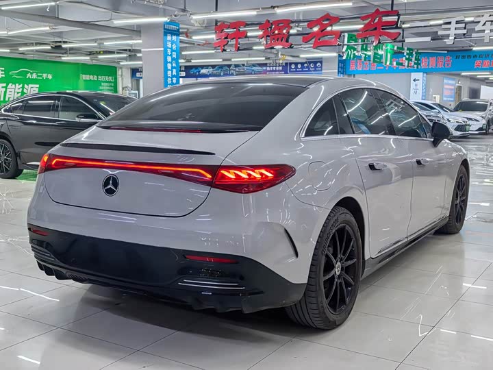 Фото 7 - Mercedes-Benz EQE