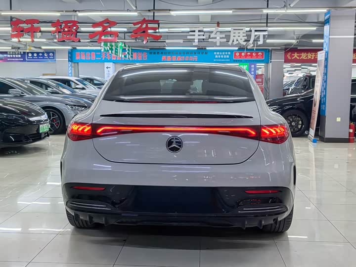 Фото 8 - Mercedes-Benz EQE