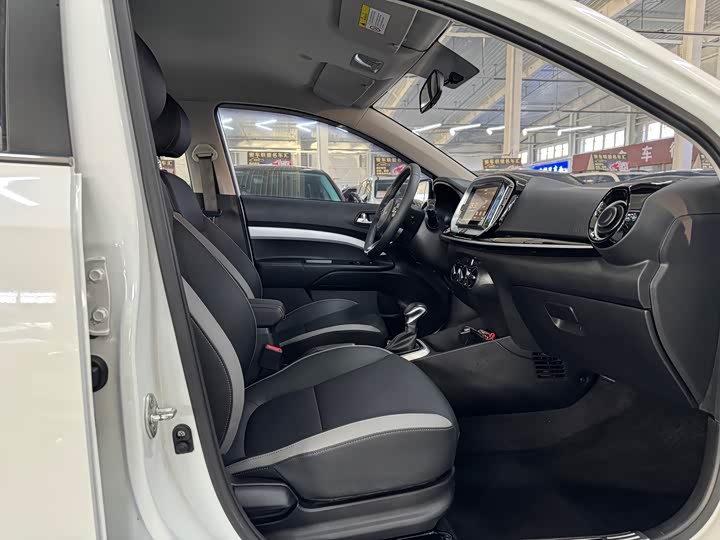 Фото 17 - Kia KX1