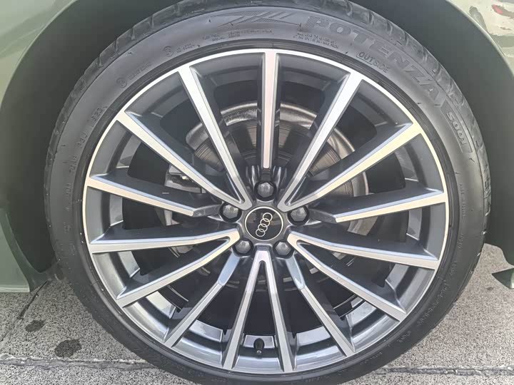 Фото 9 - Audi A5