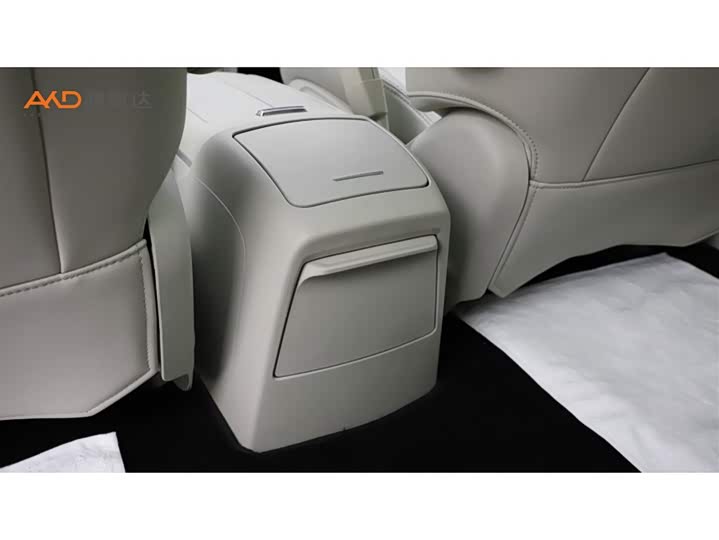 Фото 10 - Buick GL8 ES