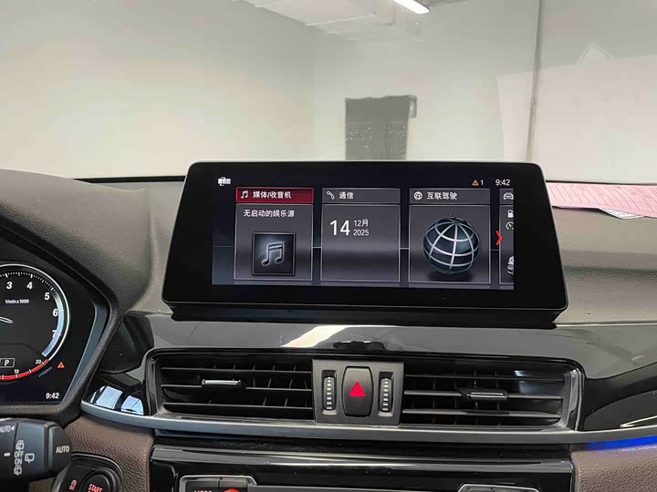 Фото 14 - BMW X1