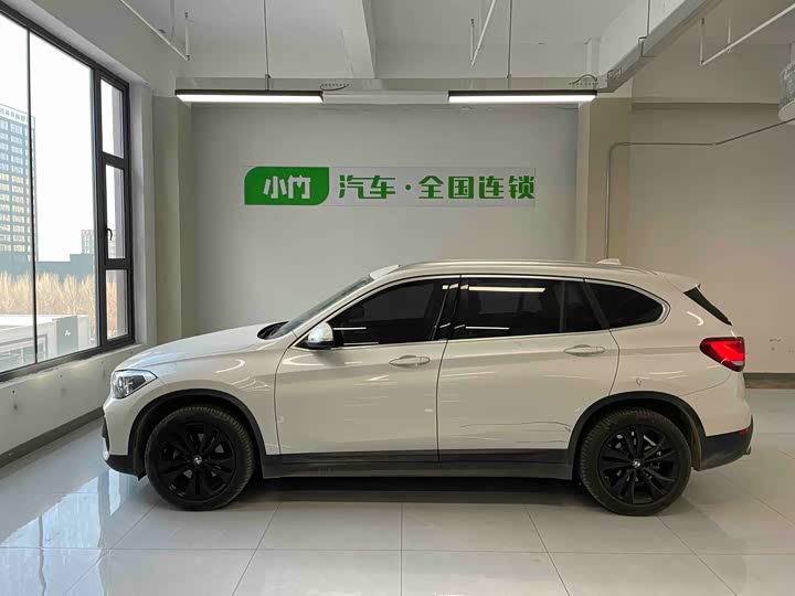 Фото 4 - BMW X1