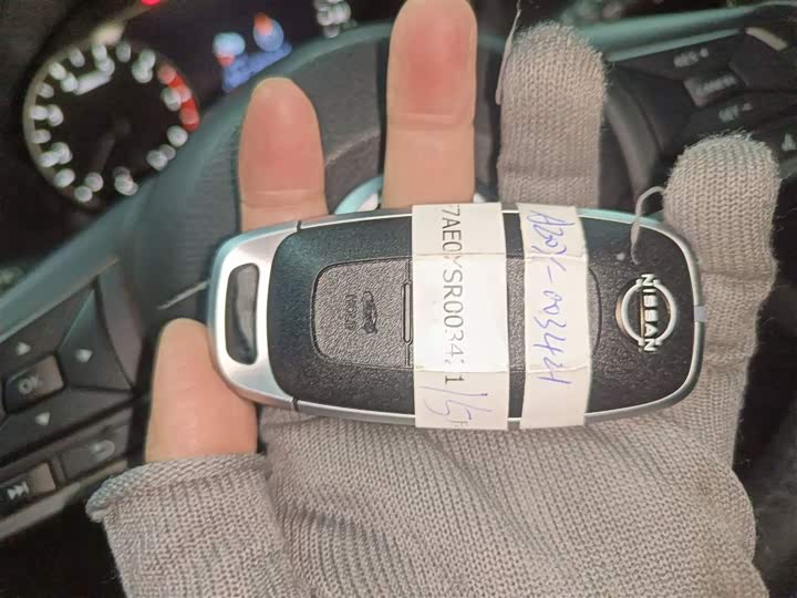 Фото 9 - Nissan Teana