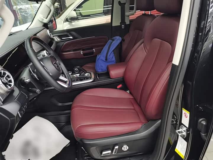 Фото 15 - Tank 300