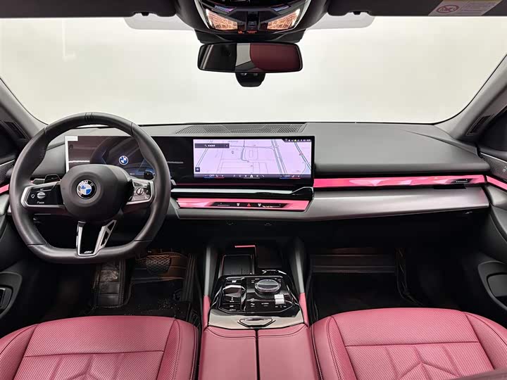 Фото 10 - BMW 5 Series