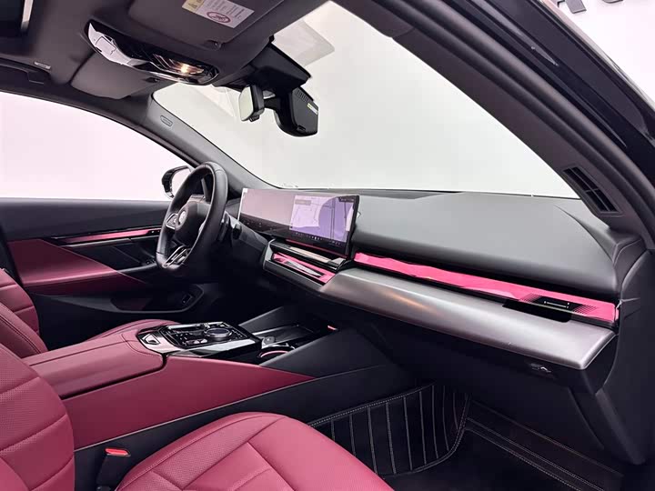 Фото 11 - BMW 5 Series