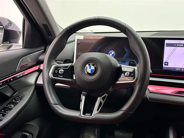 Фото 12 - BMW 5 Series