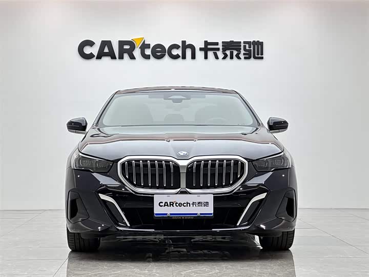 Фото 7 - BMW 5 Series