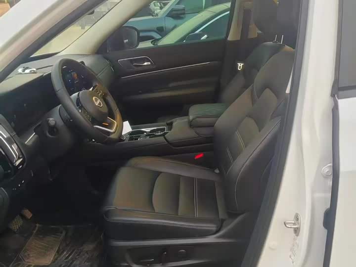 Фото 2 - Nissan Pathfinder