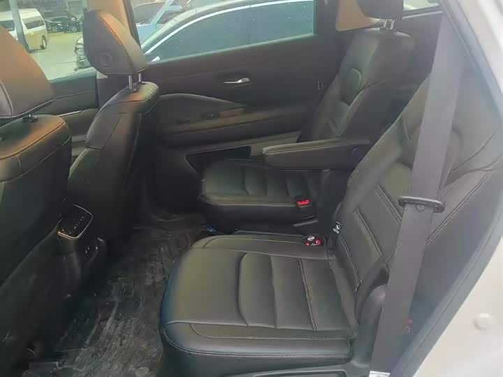 Фото 3 - Nissan Pathfinder