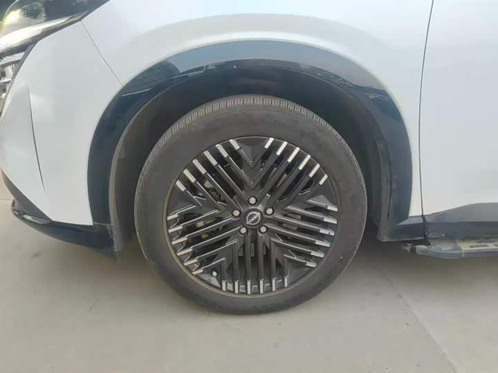 Фото 7 - Nissan Pathfinder