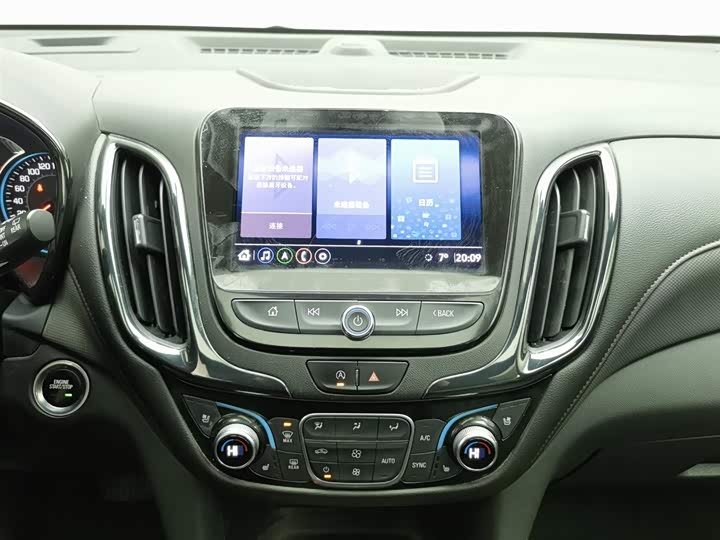 Фото 12 - Chevrolet Equinox