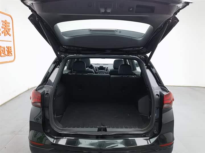 Фото 16 - Chevrolet Equinox