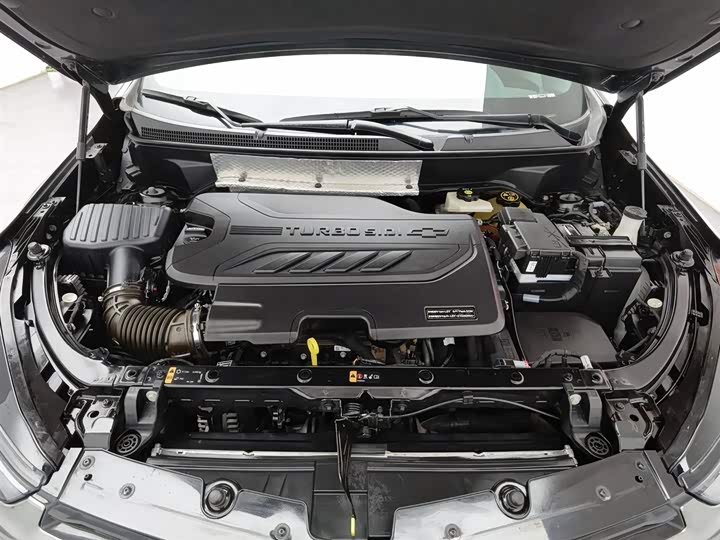 Фото 6 - Chevrolet Equinox