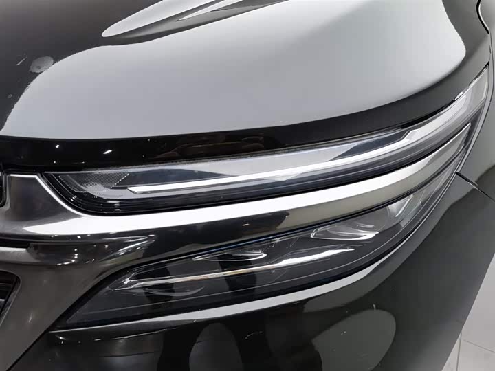 Фото 7 - Chevrolet Equinox