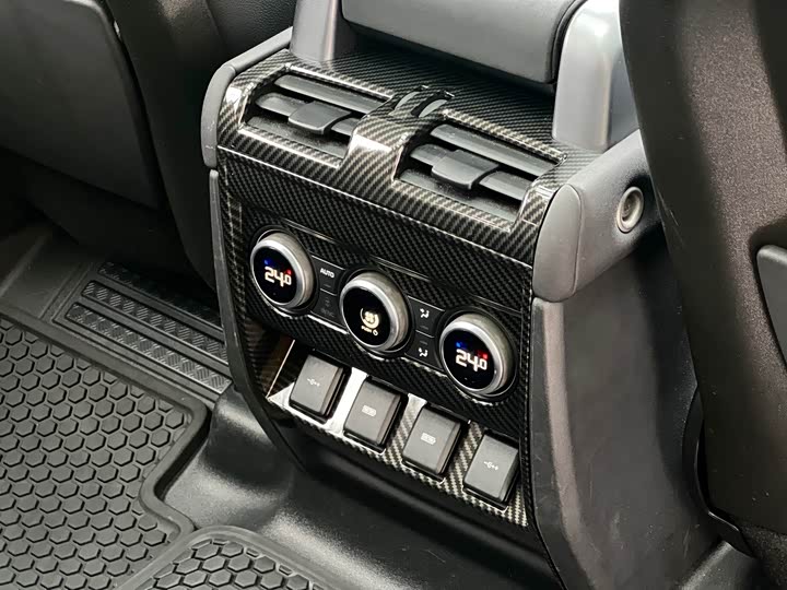 Фото 5 - Land Rover Defender