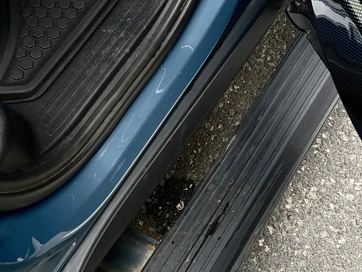 Фото 6 - Land Rover Defender