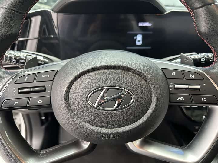 Фото 14 - Hyundai Elantra N line