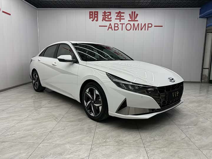 Фото 2 - Hyundai Elantra N line