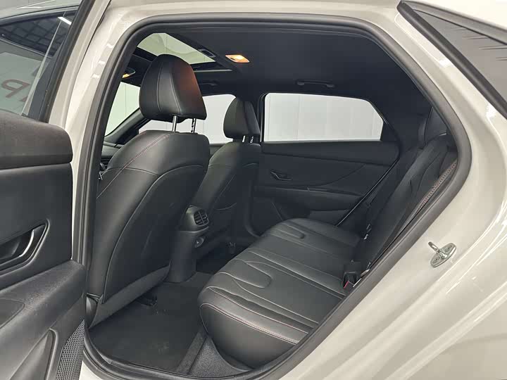 Фото 5 - Hyundai Elantra N line