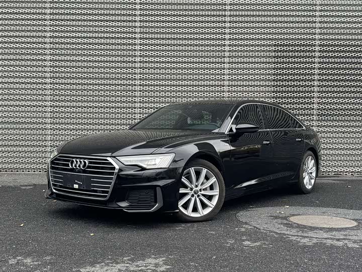 Фото 1 - Audi A6L
