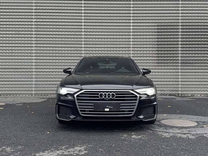 Фото 2 - Audi A6L