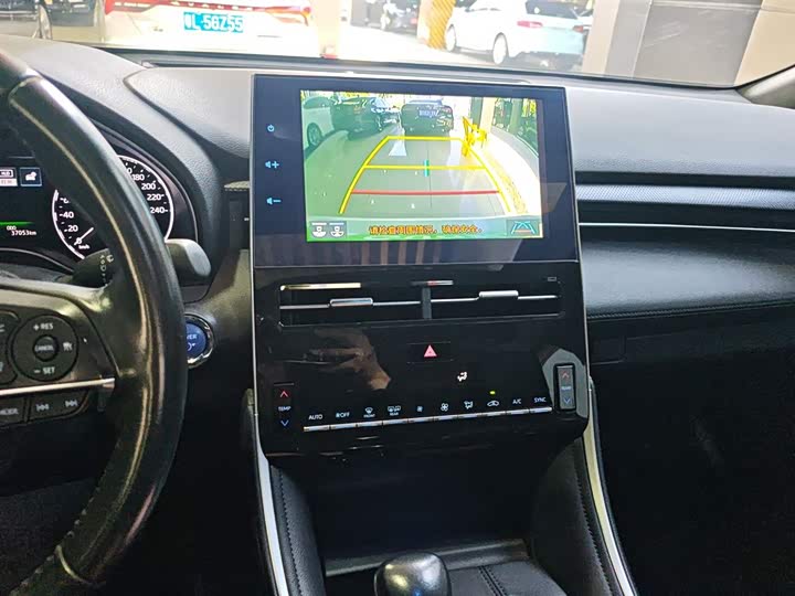 Фото 13 - Toyota Avalon