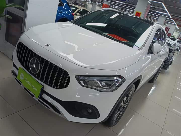 Фото 5 - Mercedes-Benz GLA-Class