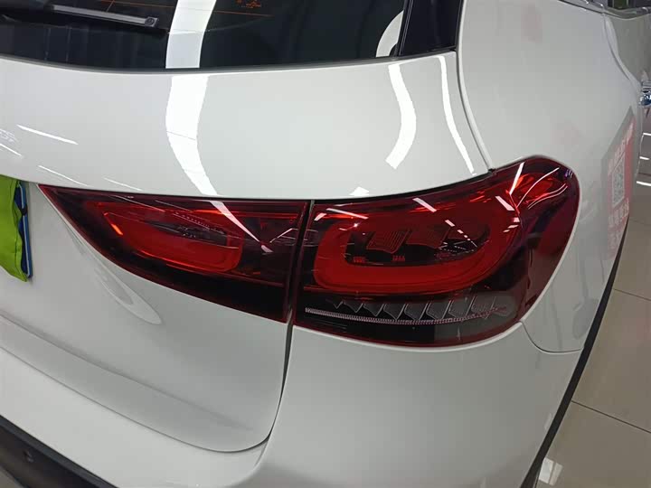 Фото 8 - Mercedes-Benz GLA-Class